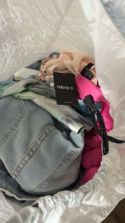 Free Médium size women’s clothes