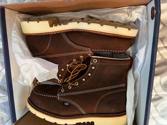 Thorogood Boots size 10.5 2E