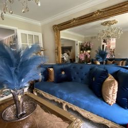 Very  Beautiful gorgeous custom-made sofa Brand New 