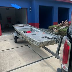 12 Ft John Boat With 5hp Mercury 