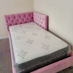 NEW TWIN MATTRESS WITH BOX SPRING ♨️ Bed frame is not available