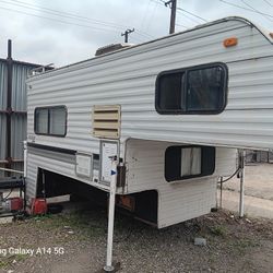 Lance Squire Lite Camper