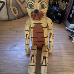 VINTAGE ~ TOY CARVED WOODEN CAT, MOVABLE ARMS & LEGS