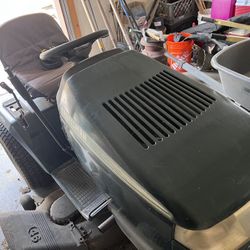 Craftsman Garden Tractor/ Mower