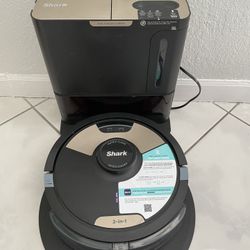 Shark Auto Vacuum & Mop