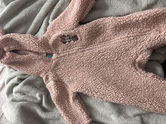 6-9month Baby Girl Minnie Mouse Onesie Disney Baby Brand 