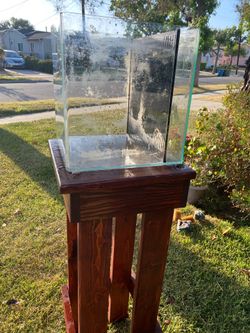 Tank with stand 20 gallon at least