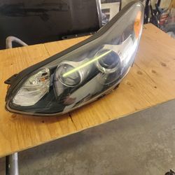 2017-2019 Kia Sportage Left Driver Headlight Oem 