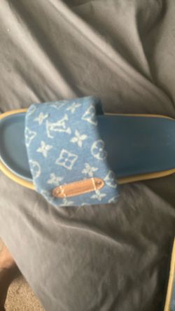 lv pool slides