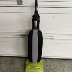 Simplicity Freedom Upright Vacuum Cleaner
