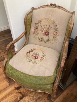 Antique Reading Sitting Chair