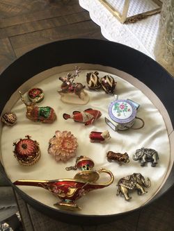 Bird trinket boxes