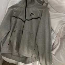 Nike tech fleece women