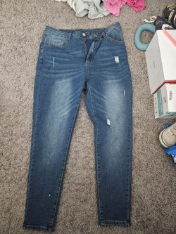 bag of jeans different and some same sizes