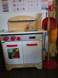 Hape toy  kitchen