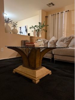 Tropical coffee/living room table‼️‼️‼️