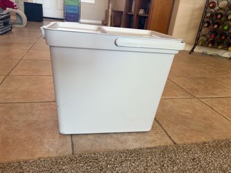 IKEA Storage Container w/Hinged Lid & Carrying Handle