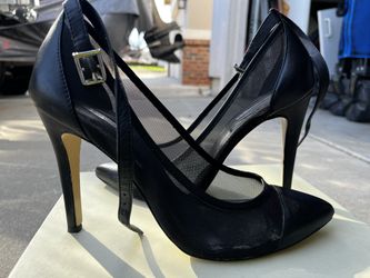 BCBG black Heels