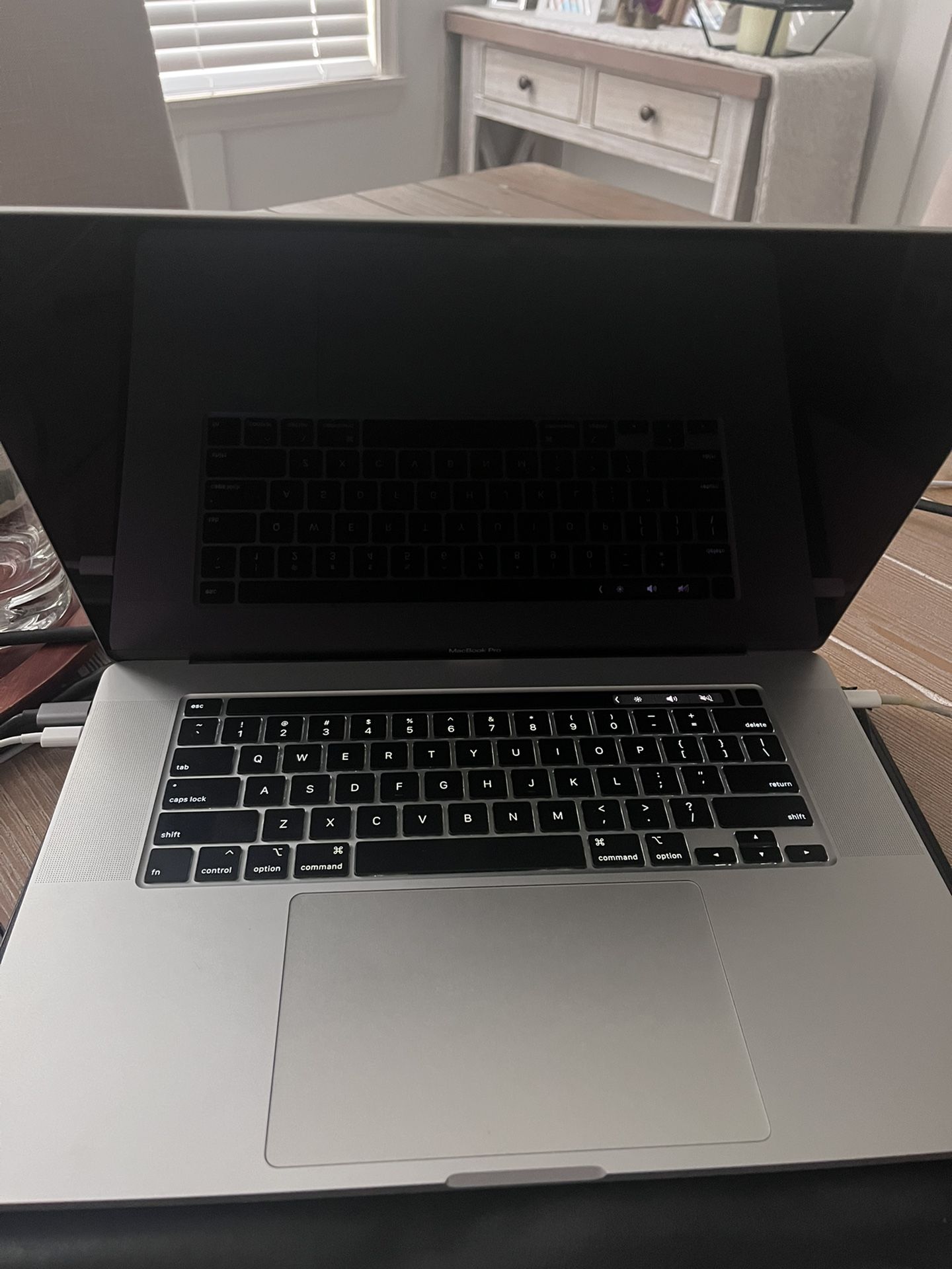 2.3 GHz 8-Core Intel i9 MacBook Pro