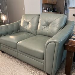 Cindy Crawford Morden Sofa / Love Seat