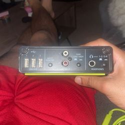 Novation AUDIO HUB 2X4 Audio Interface