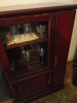 Bar with glasses incluided...