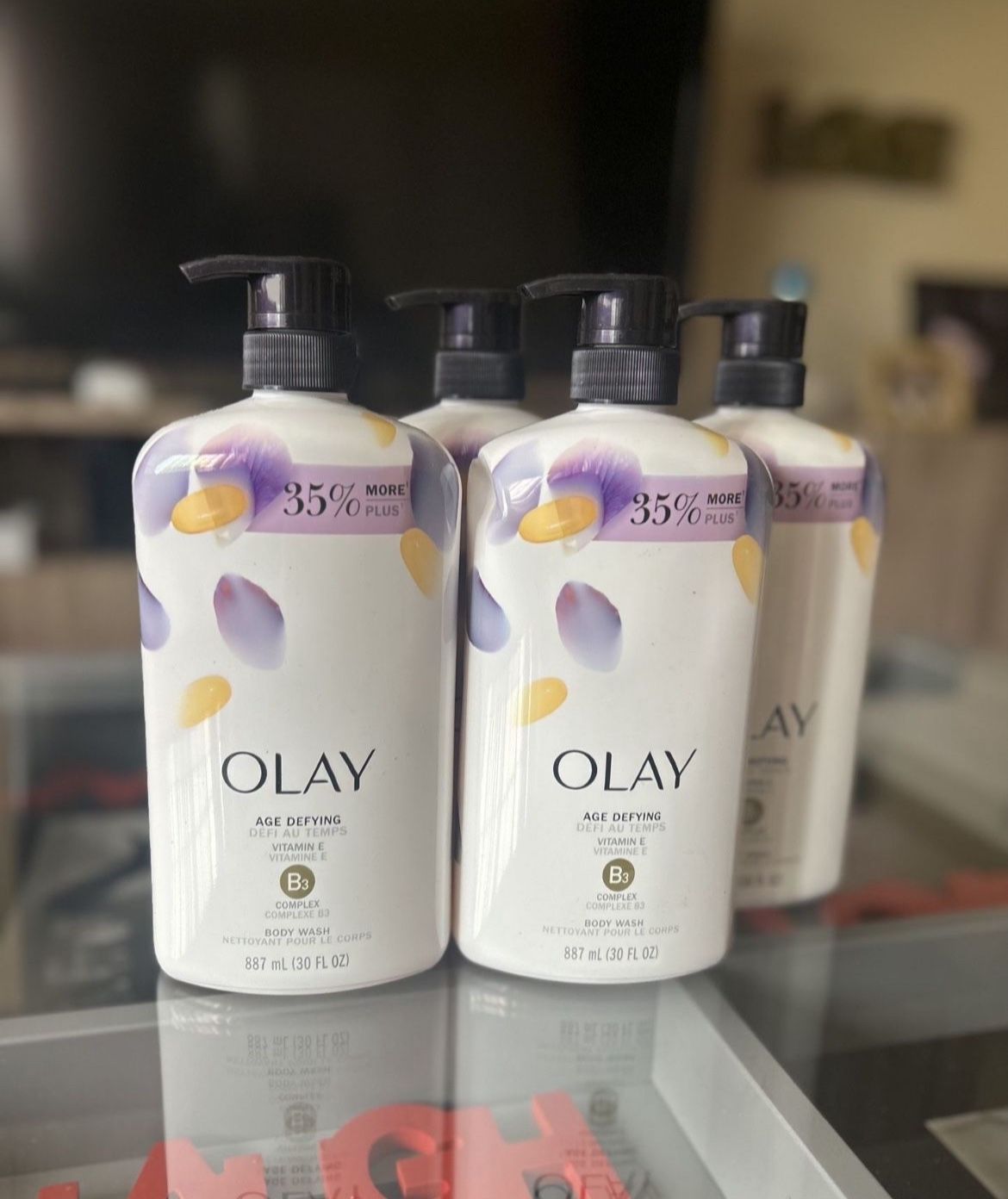 30fl oz Olay Moisturizing Body Wash Women with Vitamin E, 30 fl oz (Pack of 4)