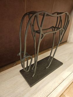 Metal horse object