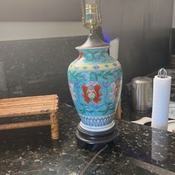 Vintage Chinoiserie Lamp 