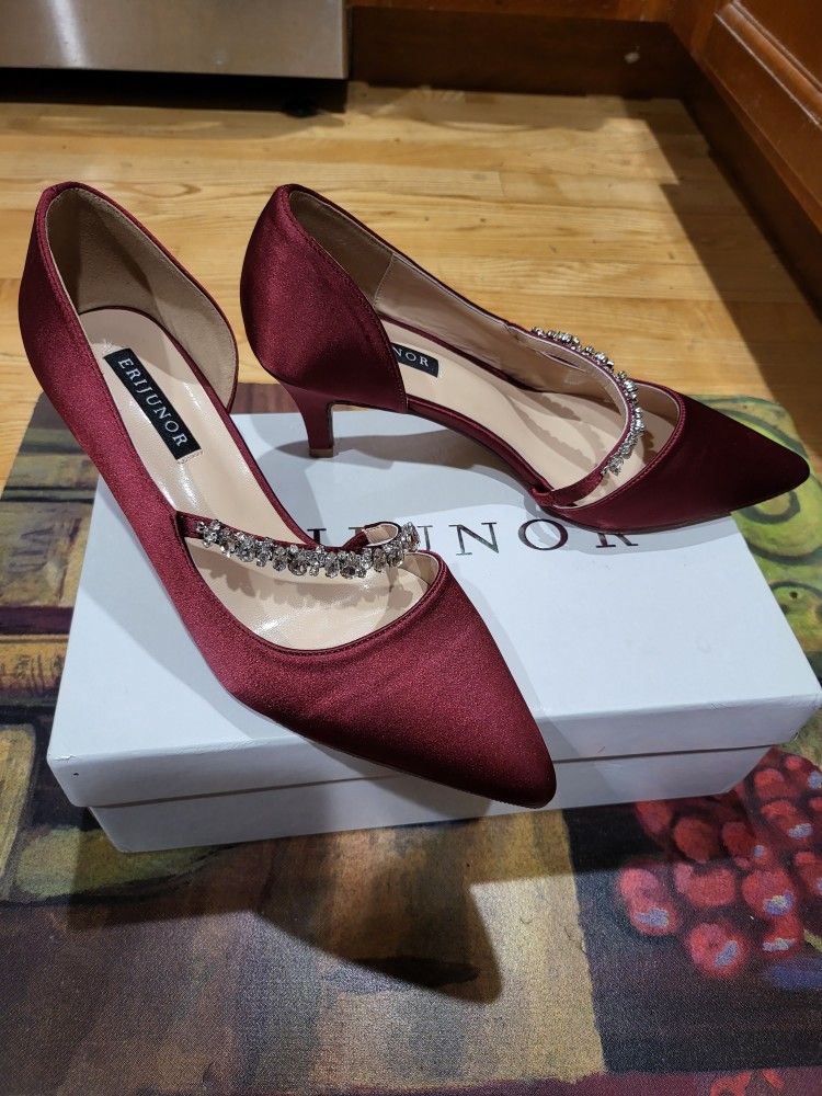 Burgundy hotsell kitten heels