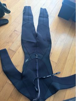 Kids wet suit