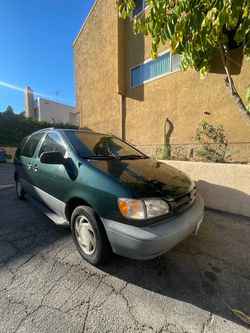 1999 Toyota sienna
