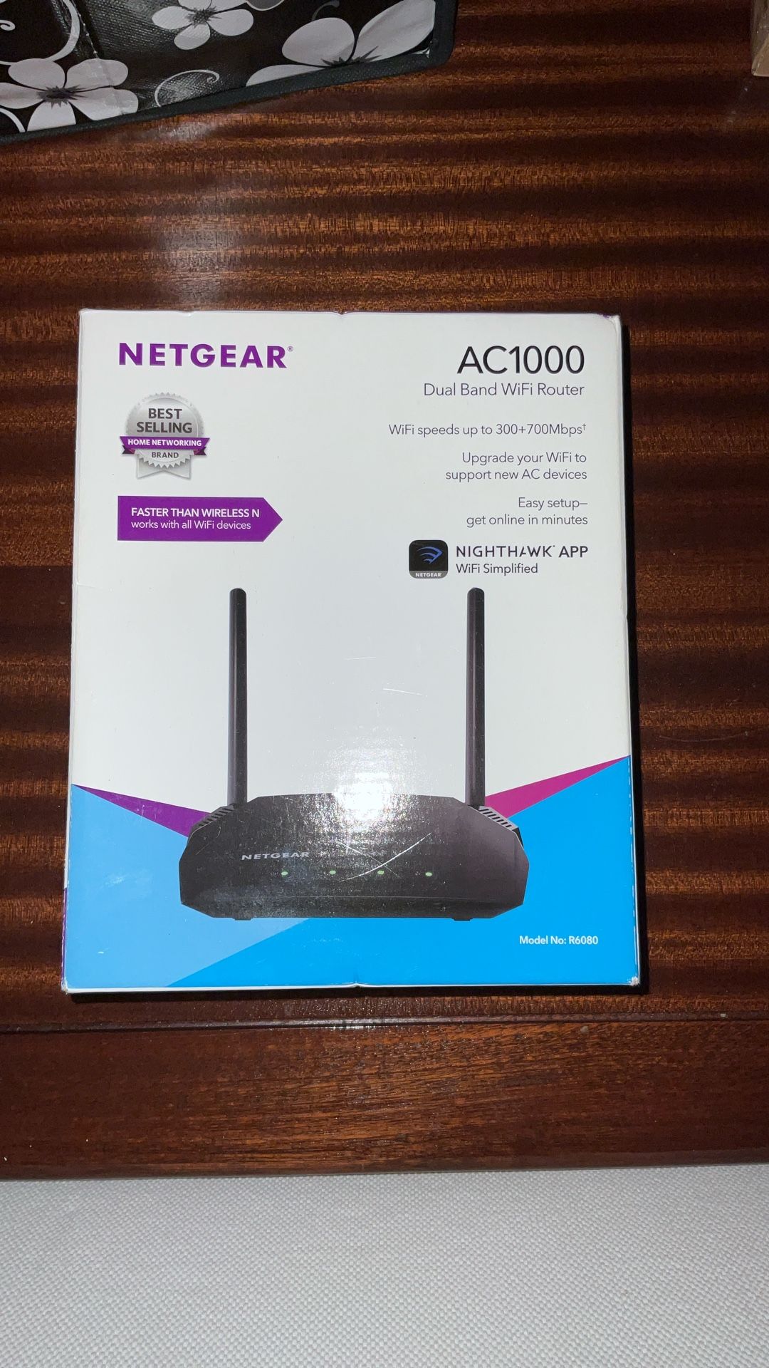 Netgear Dual Band WiFi Router AC1000 Model R6080