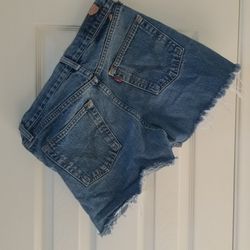 Levi Shorts 