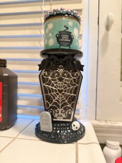 Bath & Body works candle holder