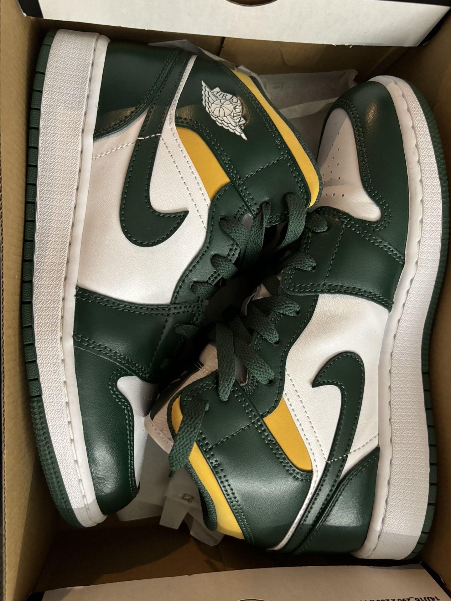 Jordan 1 Mid Sonics