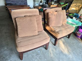 2 accent chairs