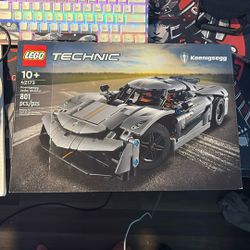 Brand New Koenigsegg Lego Set