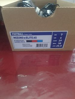 Mizuno Alpha Turf Shoes