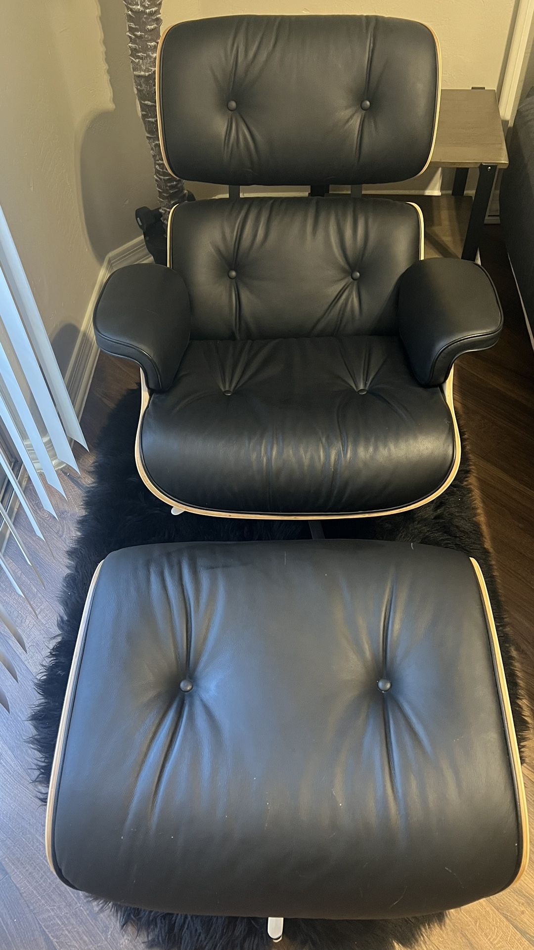 Sohnne Eames Style Lounge Chair and Ottoman