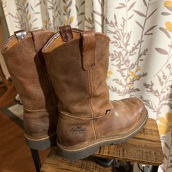 Thorogood Wellington (Pull-On) Round Toe Boots w/Safety Toe