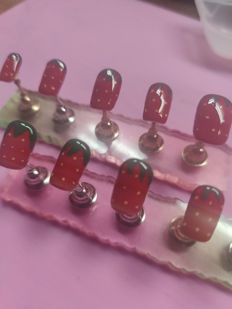 Hand-painted Gel Nail Press-ons