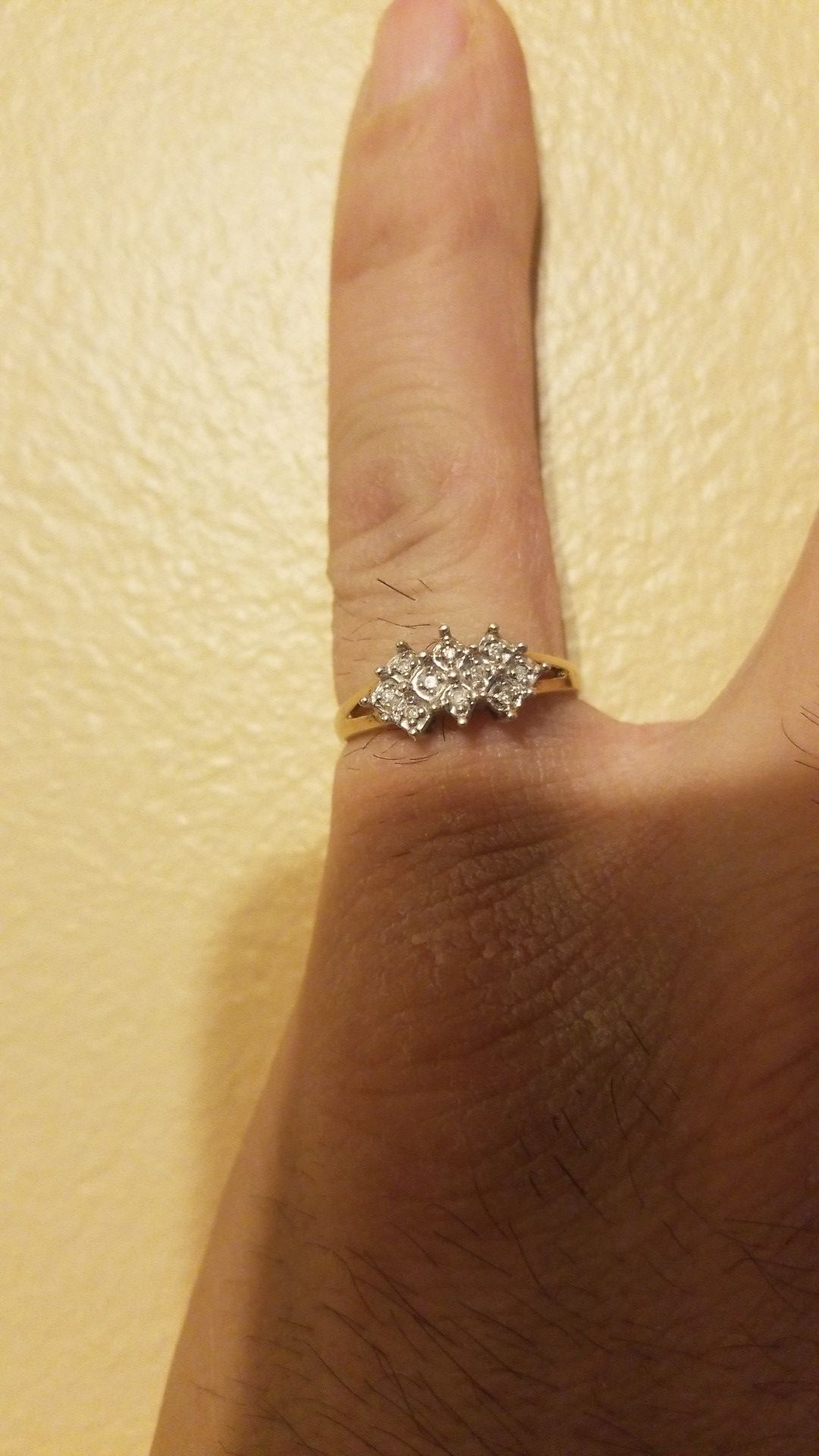 10k diamond ring stunning