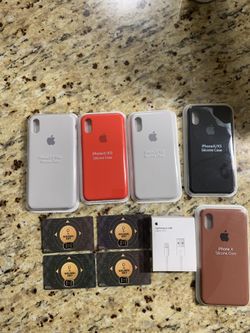 IPhone XS/X Silicone cases left