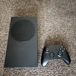 1tb Black Xbox series S in excellent condition