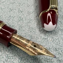 Montblanc Meisterstuck Bordeaux 4810 14K (585) Fountain Pen Authentic NEW