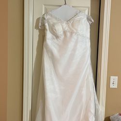 Wedding Dress . Size 19 