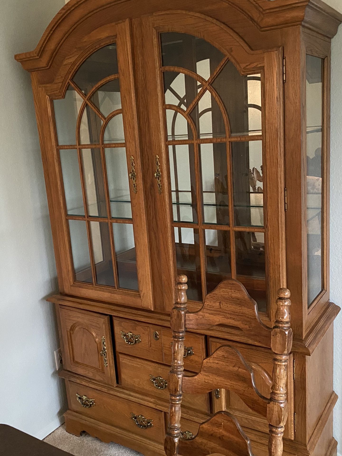 China cabinet armoire hutch excellent Delivery is Available
