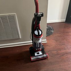 Bissell CleanView Vaccum Cleaner 