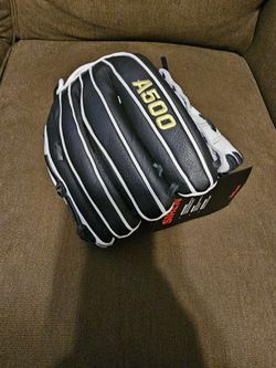 Wilson 12'' Girls' A550 Siren Series Softball Glove